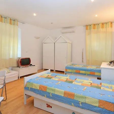 Drmate Milicica Vi هفار